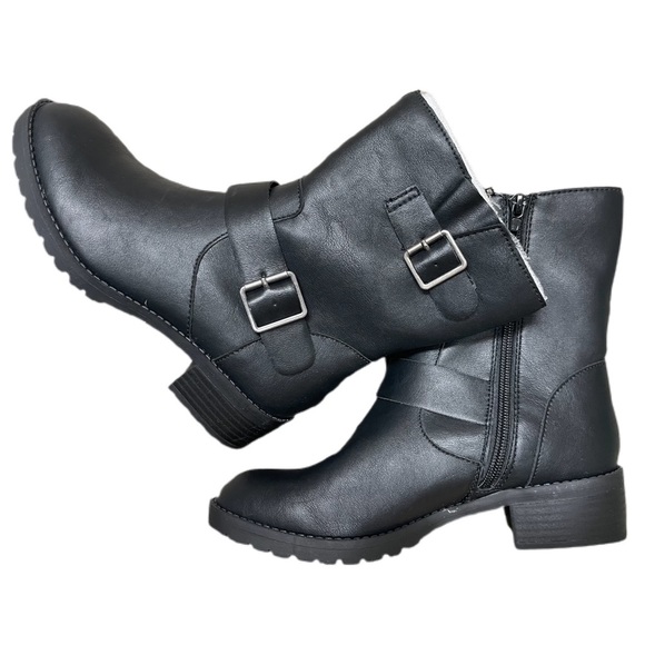 Cap Toe Mid-Calf Round Toe Block Heel Boots NWB! - Picture 15 of 16